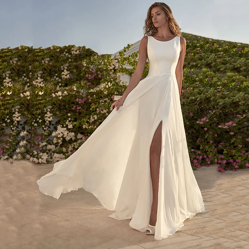 Hot Sale Simple Ivory Sleeveless Bridal Wedding Gowns Jewel Neck Backless Wedding Dresses for Bride Side Slit Sweep Train 2021