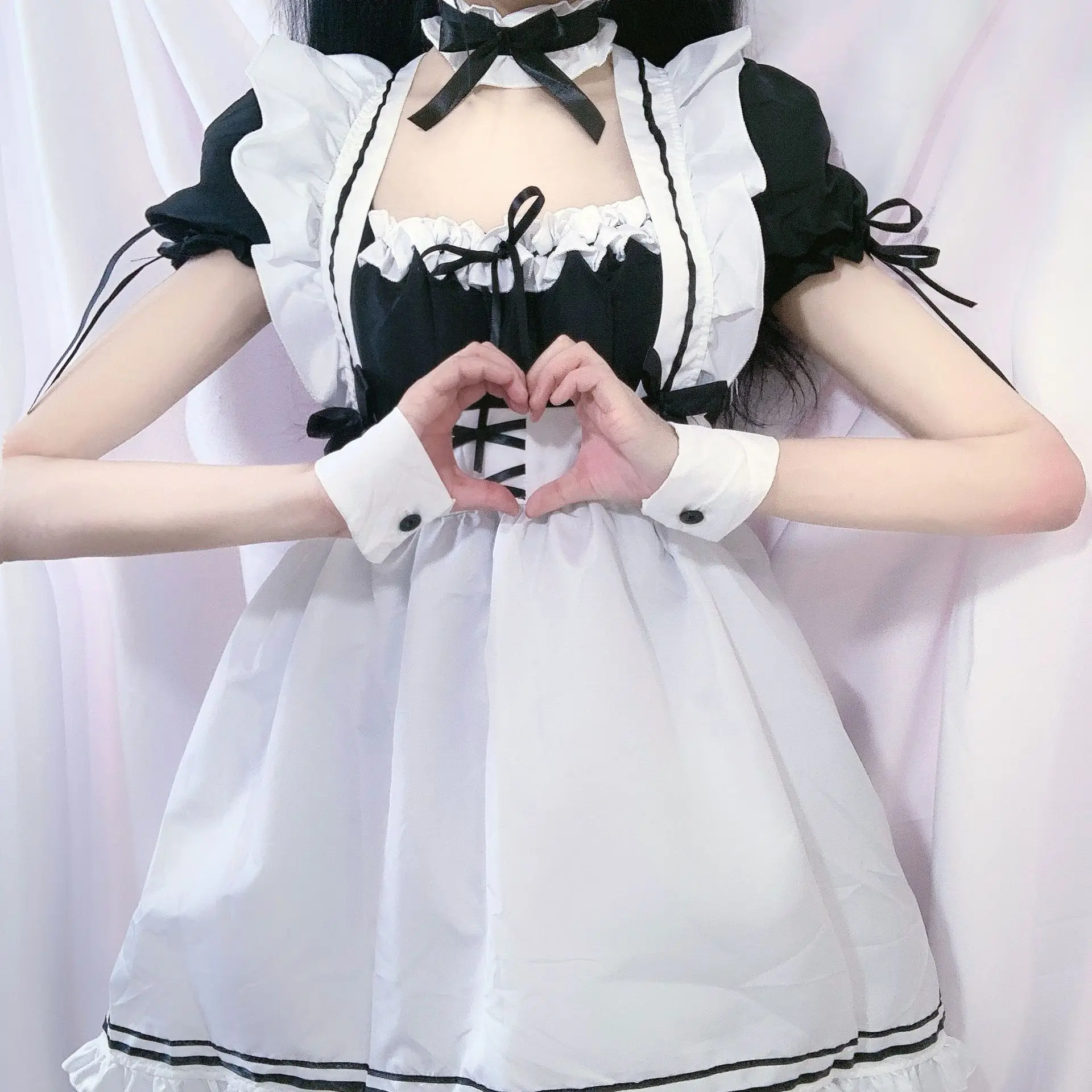 Black Cute Lolita Maid Costumes Maid Dress Girls Woman Amine Cosplay Costume Waitress Maid Party Stage Costumes Halloween