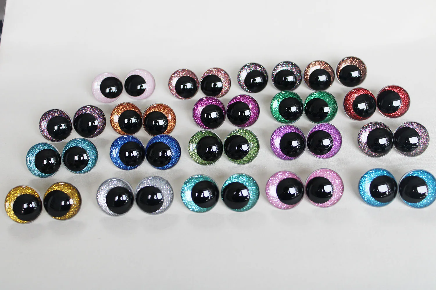 5 Paar/Set 14mm 16mm 18mm 23mm 28mm 30mm Komische Runde Glitzer-Regenbogen-Spielzeugaugen Lustige Puppenaugen mit Handpress-Unterlegscheibe -R3 – Detail 3