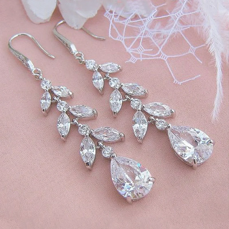 Huitan Aesthetic Bridal Dangle Earrings for Wedding Luxury Crystal Cubic Zirconia Fashion Design Women’s Earrings 2021 Jewelry