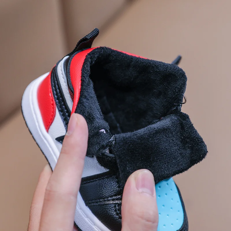 Children shoes 2021 2021 autumn and winter new boys and girls middle cut two cotton warm sneakers Boy fashion non-slip sneakers