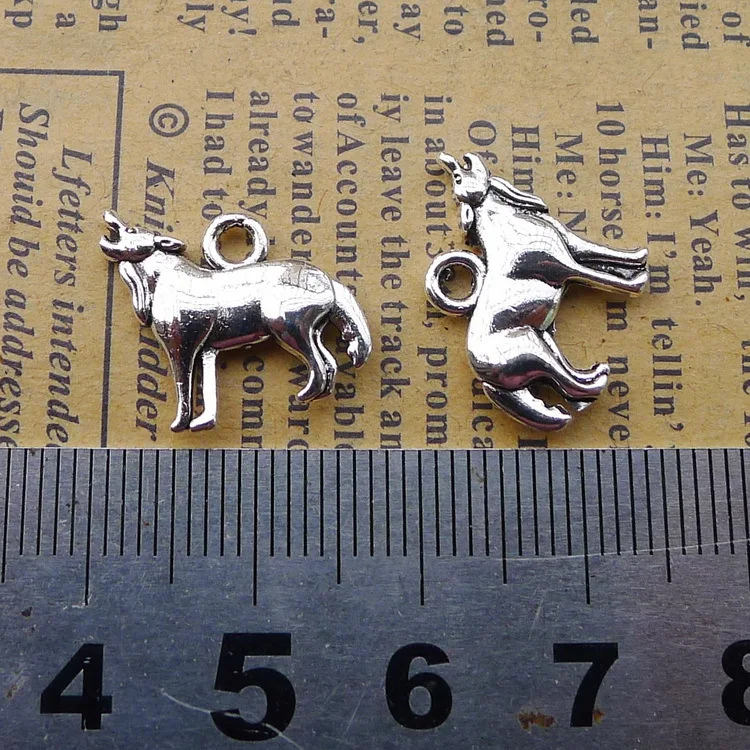 20pcs/Lot 14x18mm Antique Silver Color Howling Wolf Charms Pendant For Jewelry Making DIY Jewelry Findings