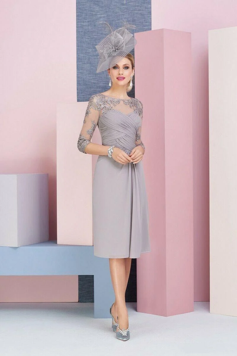 Abito da sposo per la madre della sposa con applicazioni in pizzo grigio con mantella in Chiffon 2 pezzi cerimonia nuziale abiti da sera per la cerimonia formale