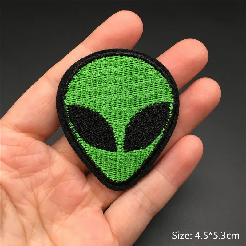 Alien Size: 4.5x5.3cm Cute Badge DIY Embroidered Patch for Clothes Sticker Stripes Applique Sewing Iron Patches on Clothing