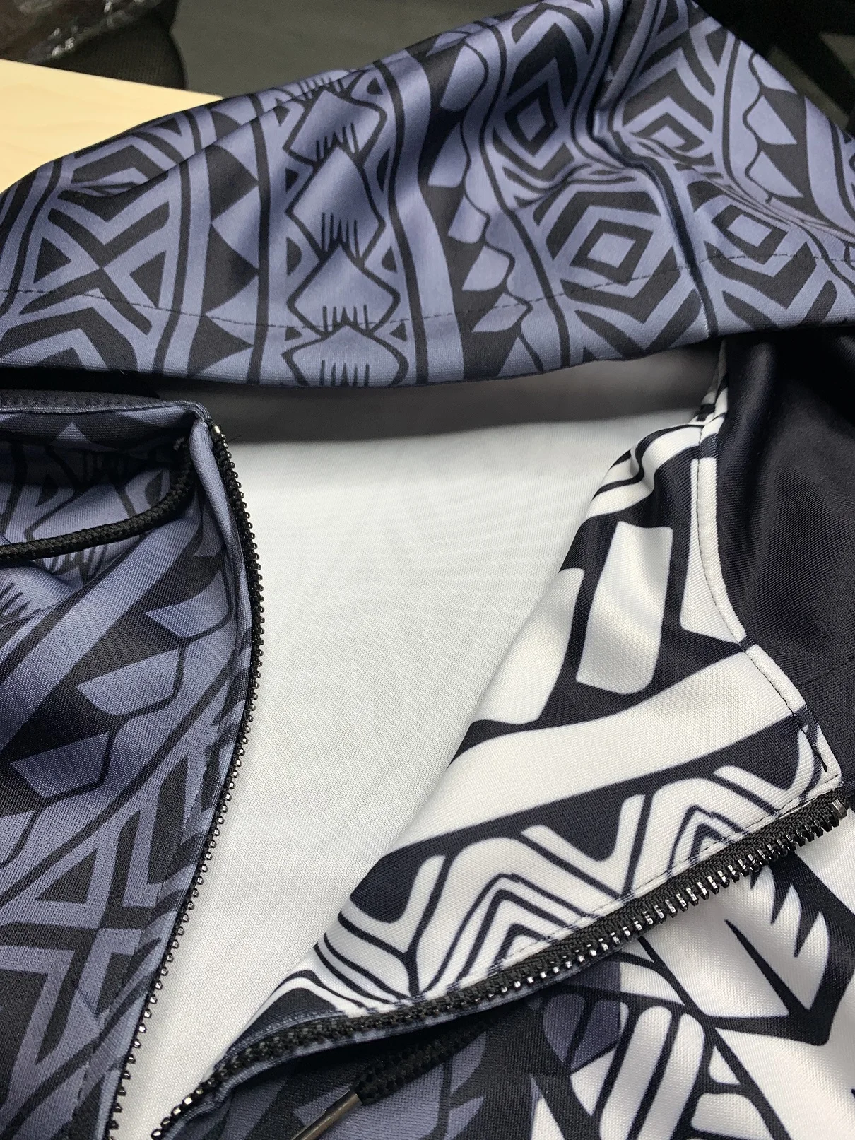 Plus Size Zip Hoodie4