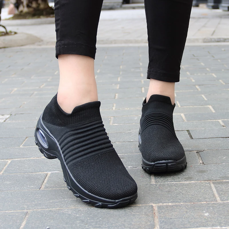 2024 Spring Women Sneakers Shoes Flat Slip on Platform Sneakers for Women Black Breathable Mesh Sock Sneakers Shoes
