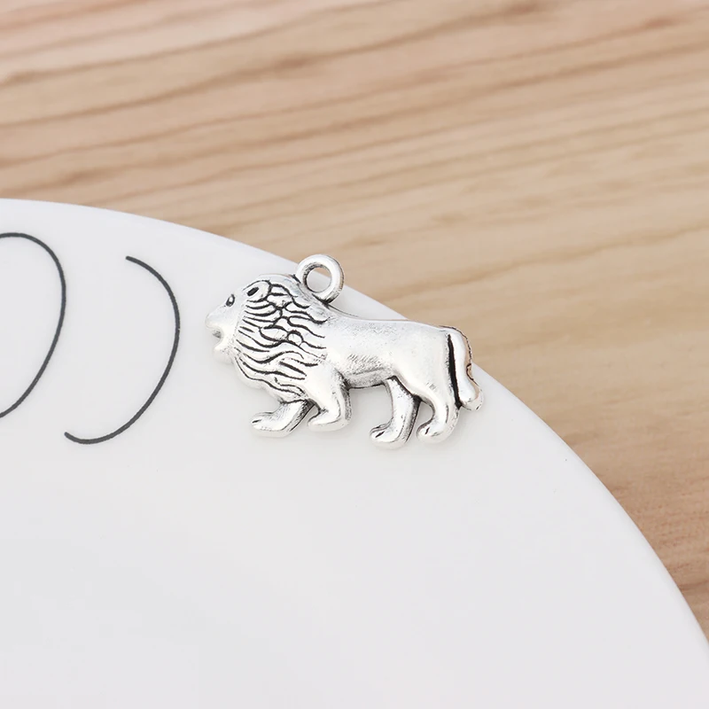 20 Pieces Tibetan Silver Lion Charms Animal Pendants for Bracelet Necklace Earring Jewellery Making Findings 29x18mm
