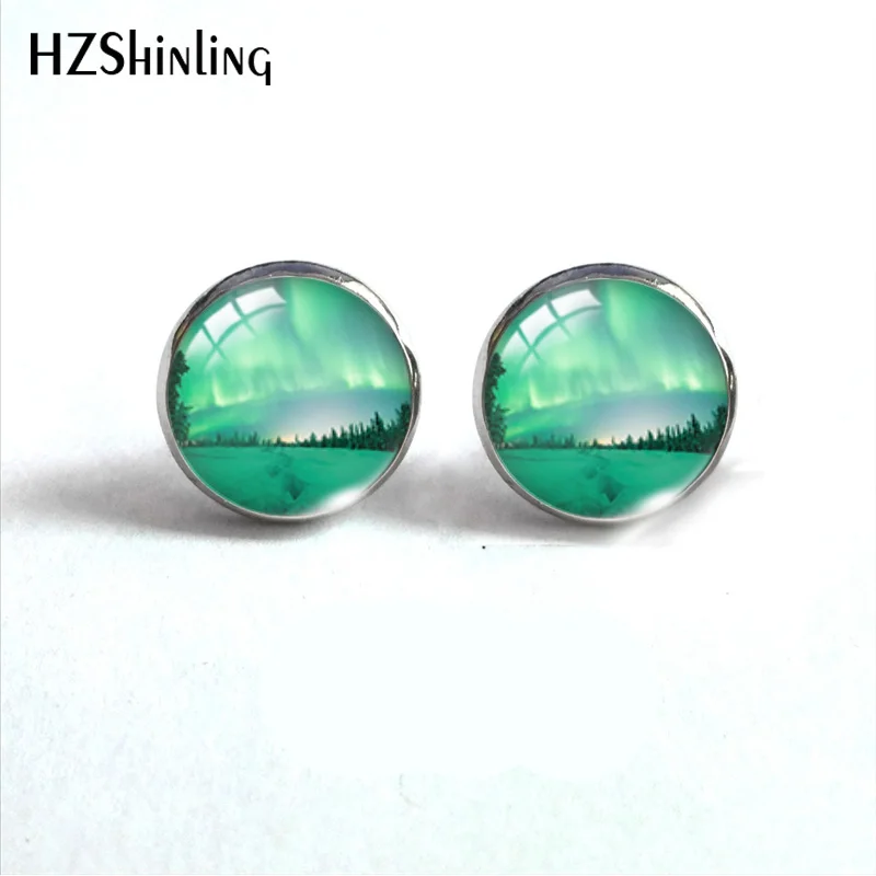 2019 New Fashion Glass Round Stud Earrings Green Northern Lights Pendant Earrings Aurora Hand Craft Jewelry