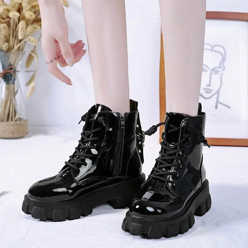 Okrągłe Toe Med Heel Boots Women Shoes Autumn Boots-Women Booties Ladies Lace Up Luxury Designer Lolita Black 2020 Rubber Flat