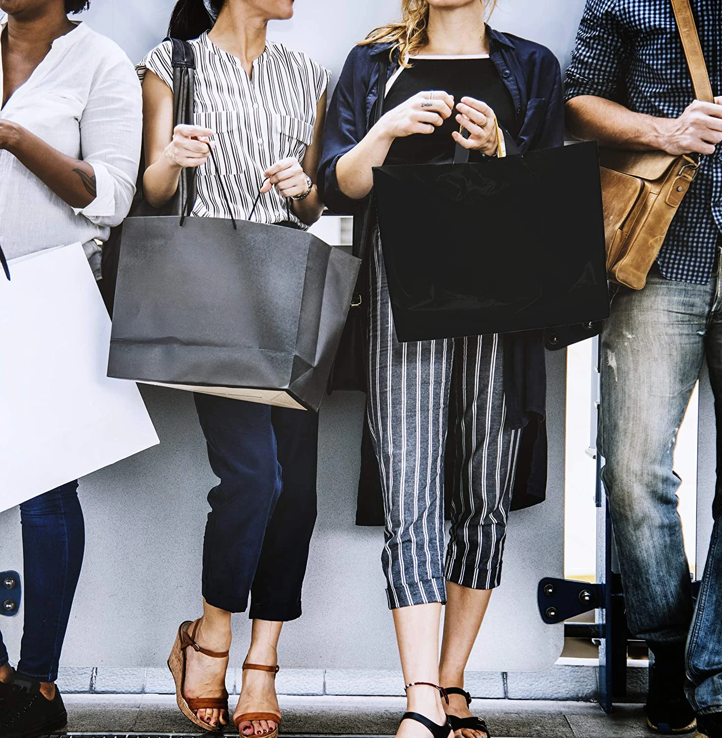 Kunststoff Taschen für Business Geschenk Verpackung mit Schleife Griff für Boutique-Shop Kleidung Verschiffen Tasche Logo Personalisierte Angepasst