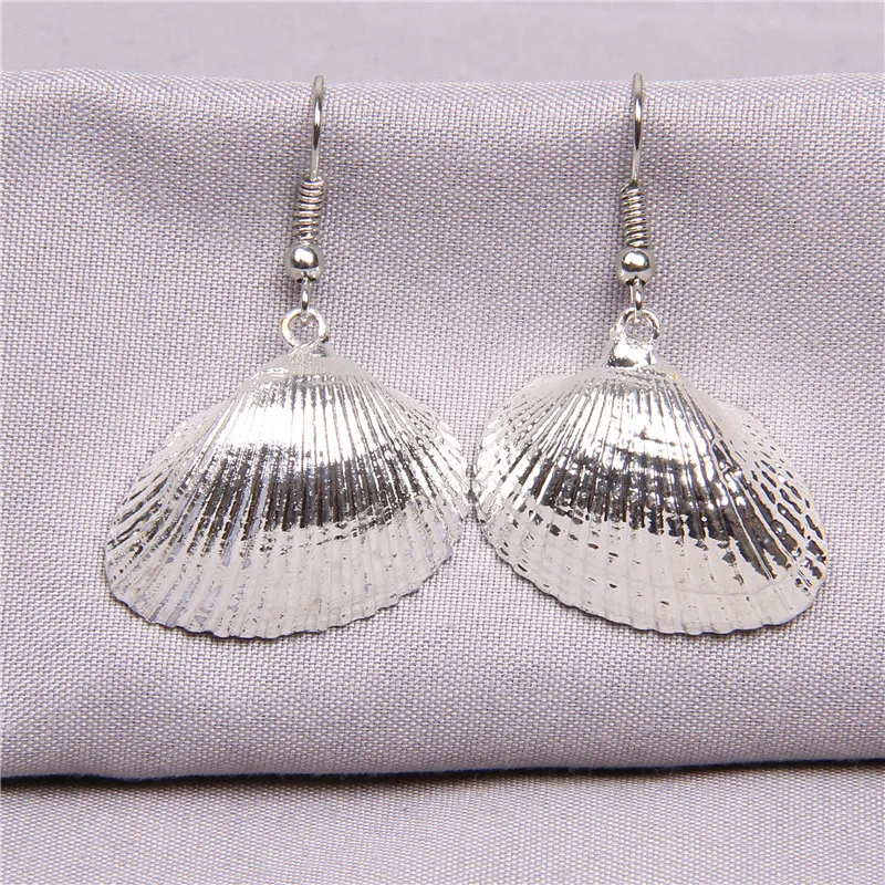 Natural Sea Shell Statement Conch Drop Earrings Beach Earrings Silver Color Hook Eardrops Women Cowrie Danglers Jewelry Gifts