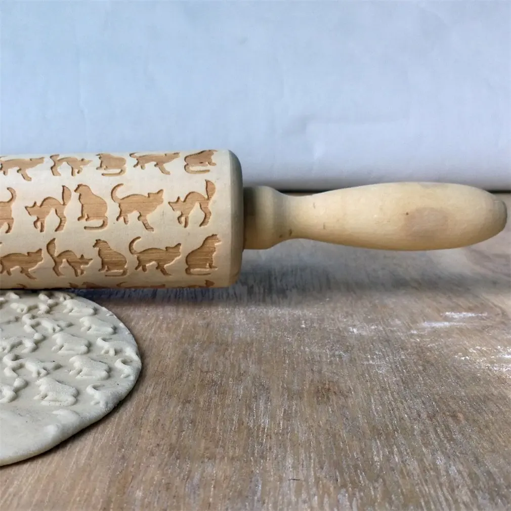Christmas Wooden Rolling Pins Cats Engraved Embossing Rolling Pin with Christmas Symbols Kitchen Baking Tool