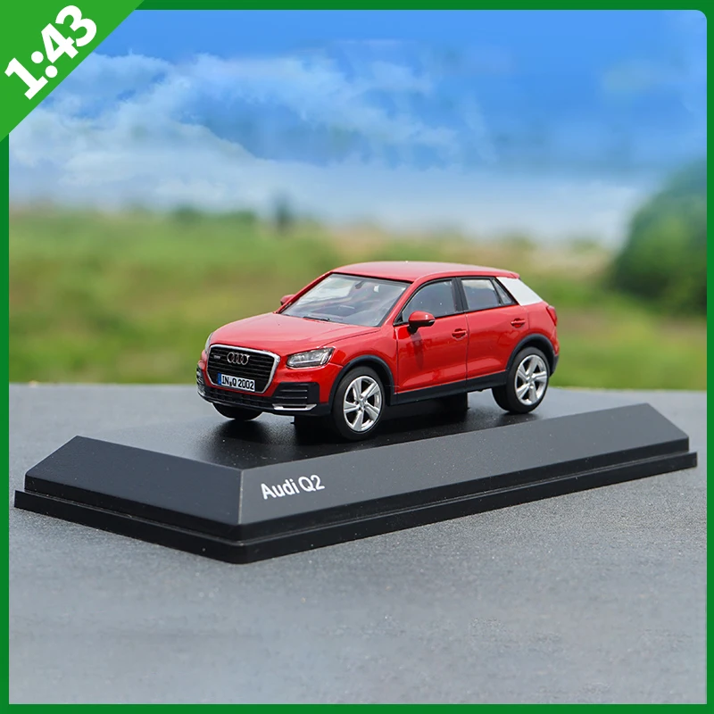 Nuovo 1:43 AUDI Q2 SUV modello di auto in lega diecast e veicoli giocattolo macchinine giocattoli per bambini regali per bambini giocattolo per