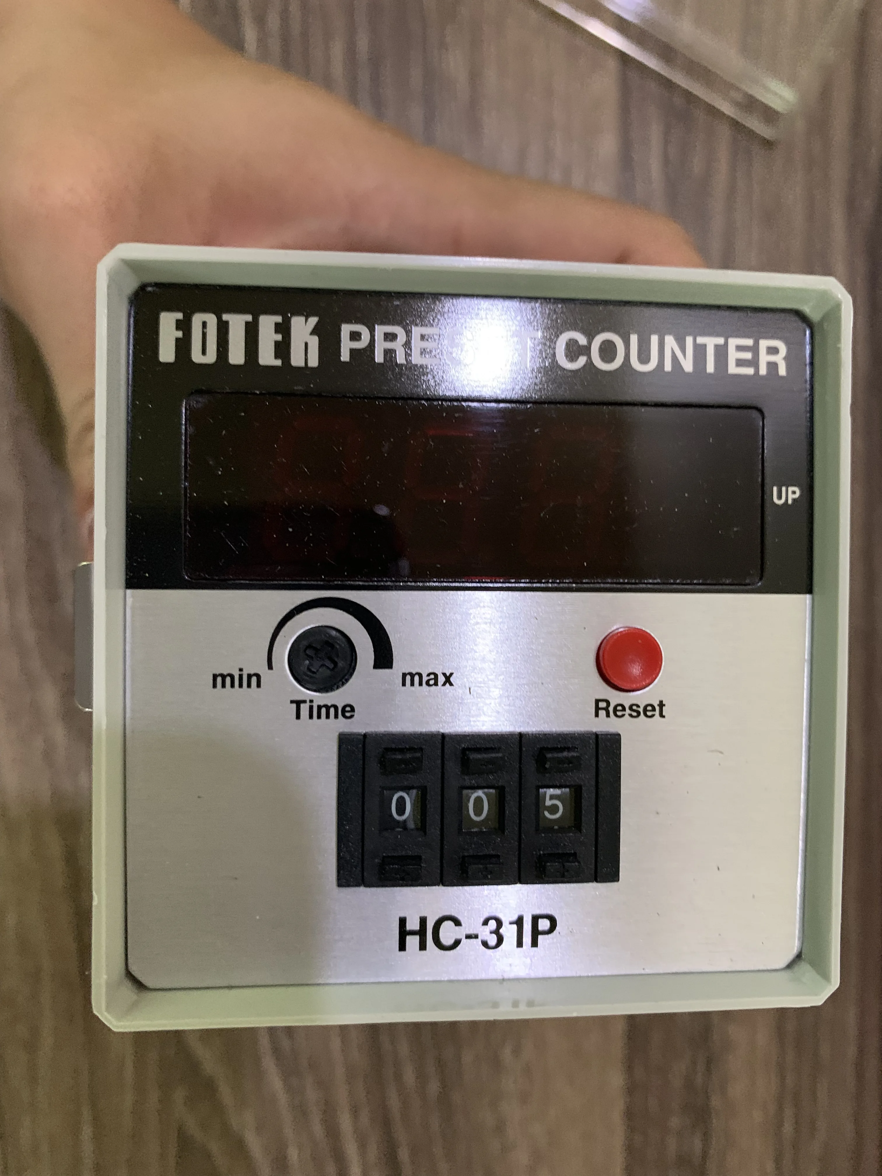 

Taiwan's FOTEK counter HC-31P