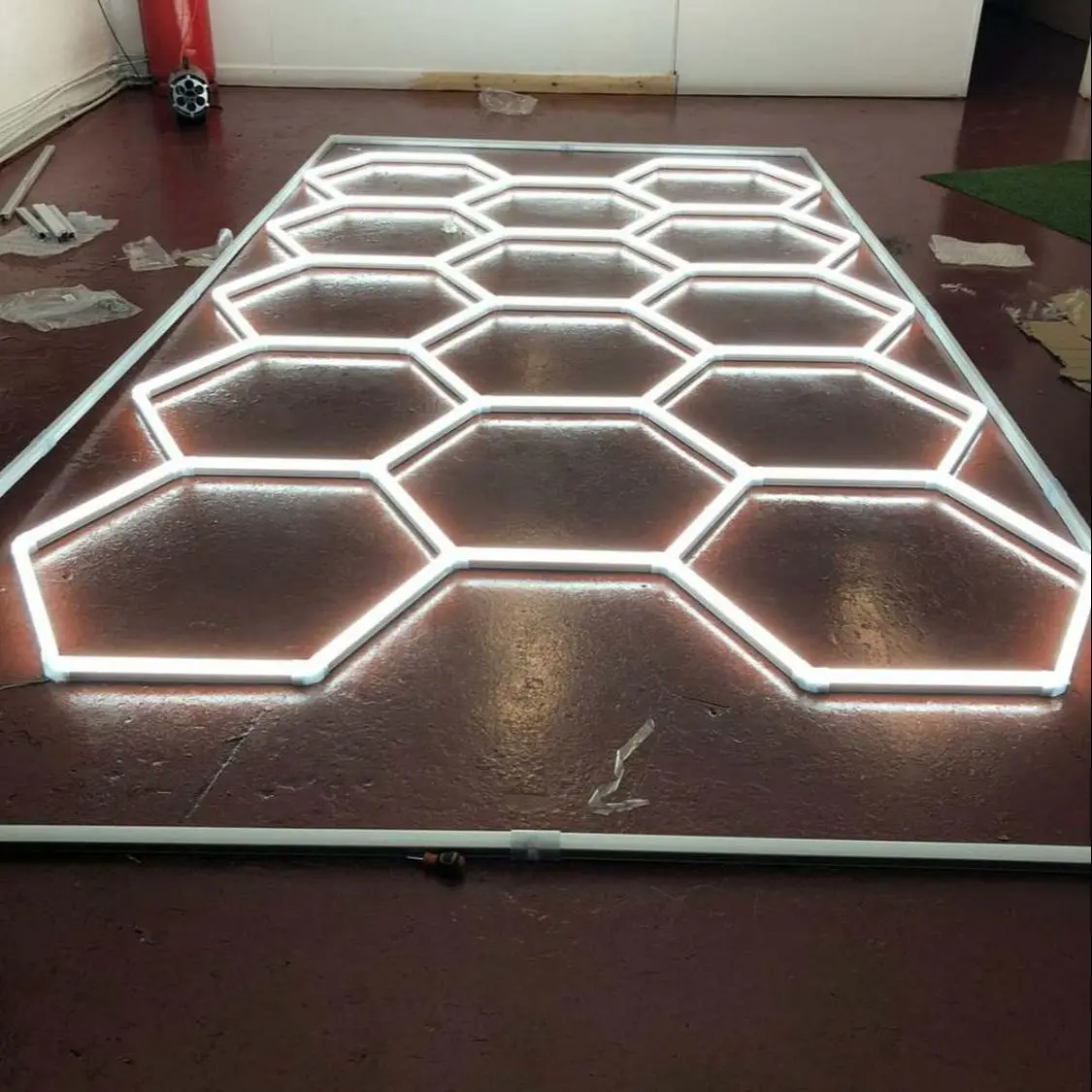 Detailing Lighting Customized for Individually Designed Garage Lamp Washroom Auto Shop