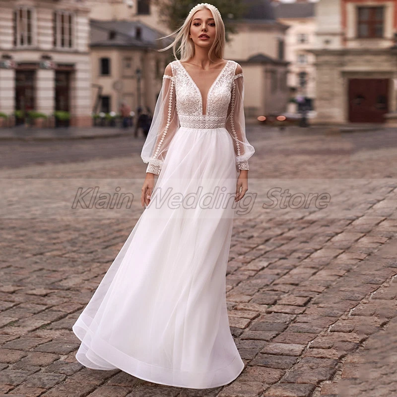 Classic A-Line Illusion Long Sleeves Wedding Dress Sheer V-Neck Appliques Lace Bridal Gowns Button Back Tulle  