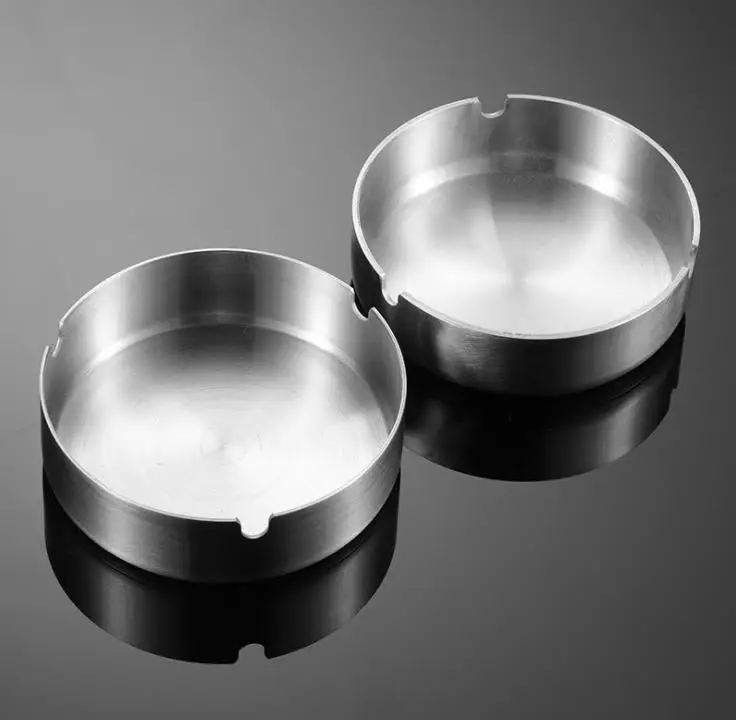 Promotion Gift Durable Cafes Bar Round Ashtrays 10*3.3cm Stainless Steel Thicken Hotel Restaurant Ashtray SN1592