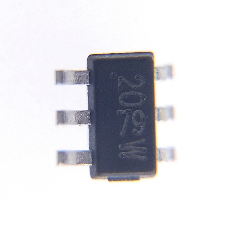 50PCS/lot Original IP4220CZ6 20W TVS SOT-23-6 In Stock