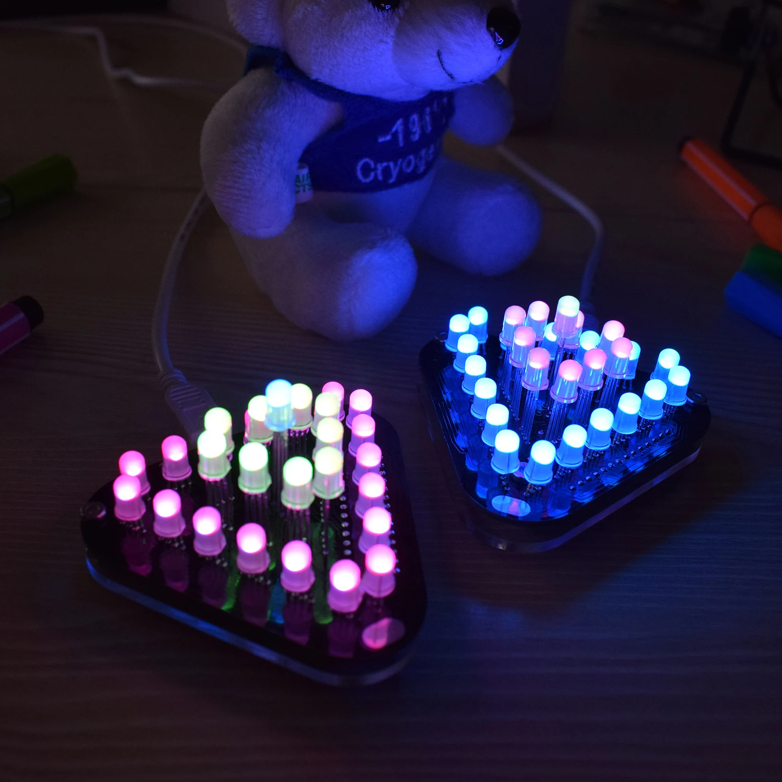 

DIY сенсорный Управление RGB полный Цвет 5 мм светодиодный Аврора Cube 3D треугольная пирамида электронный DIY Kit