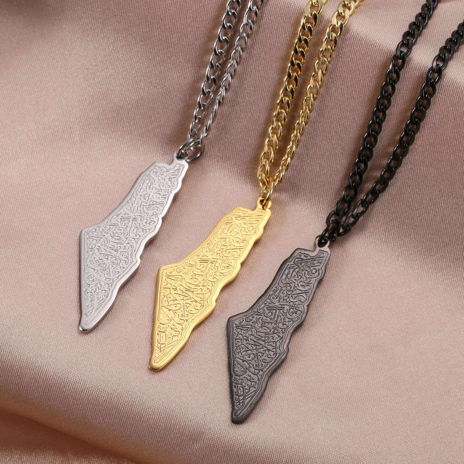 Personalzied MAP NECKLACE For Women  Gold Pendant Necklaces Stainless Steel Jewelry Gift