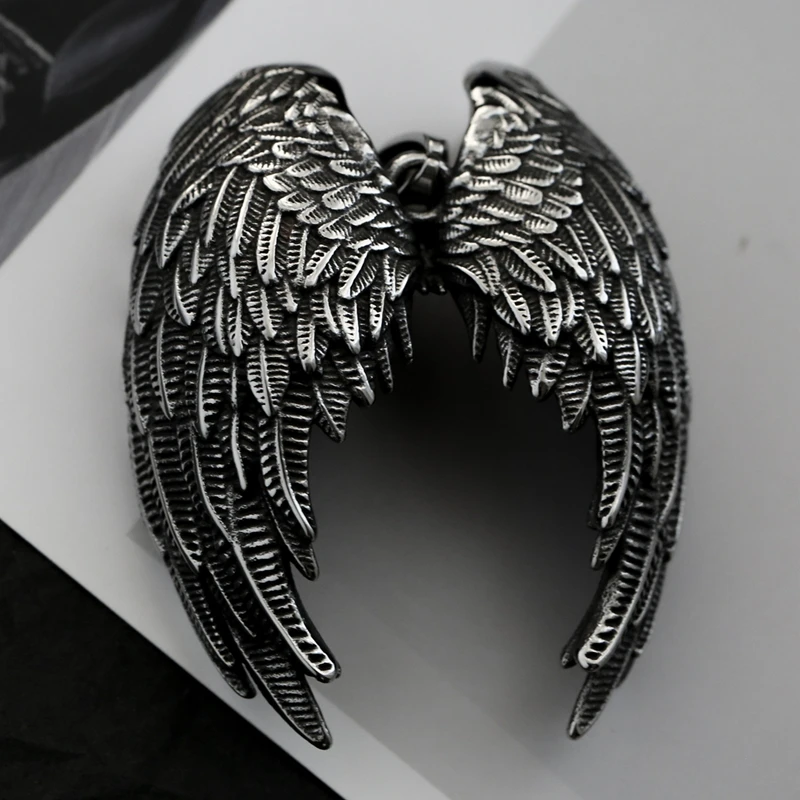 Stainless Steel Angel Wing Pendant Necklace Retro Fashion Hip Hop Rock Hundred Matching Accessories Gift Wholesale