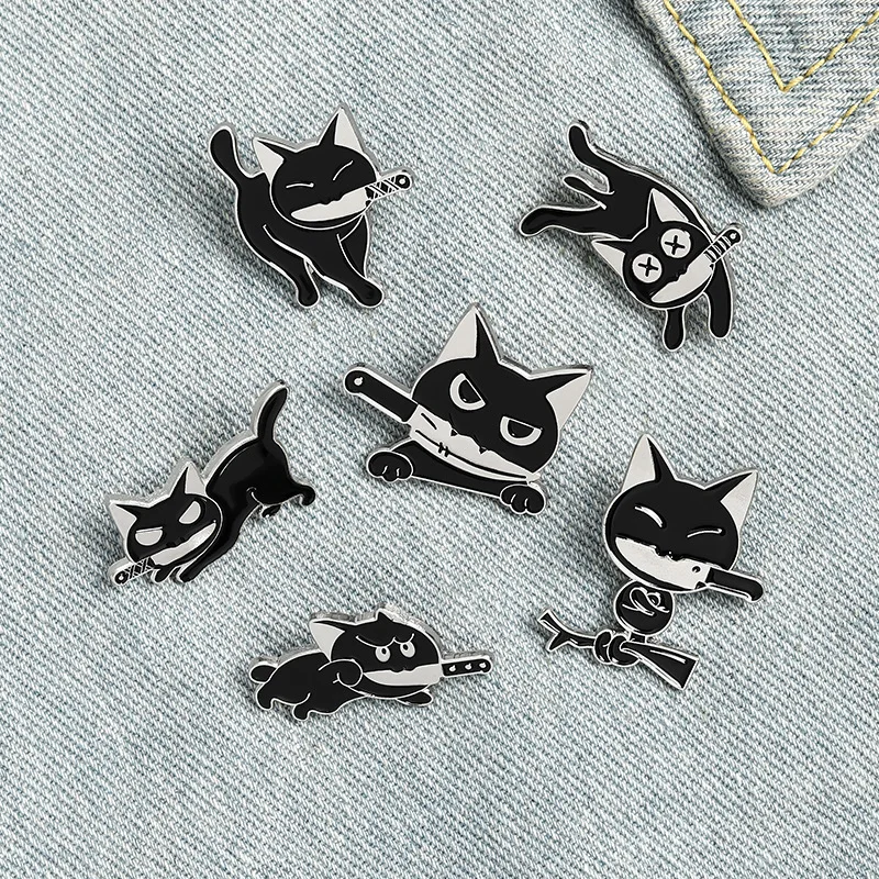 Funny Black Cat Enamel Pins Cartoon Killer Cat Knife Brooches Bag Shirt Coat Lapel Pin Badges Jewelry for Kids Friends Wholesale