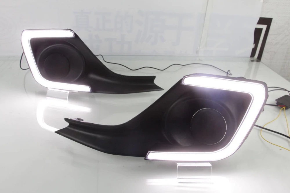 1 Pair Car DRL For Suzuki Swift 2018 2019 Daytime running lights Fog lamp cover with yellow turn signal