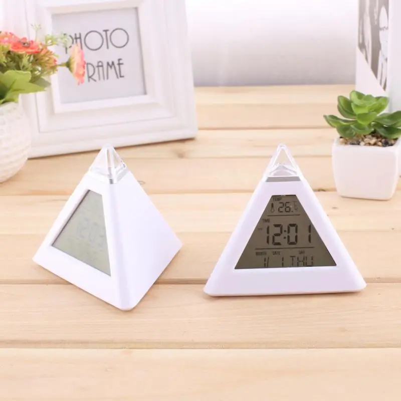 

Светодиодный Будильник, цветные треугольные часы с пирамидой, термометром, датой, таймером, настольные украшения для дома, Часы светодиодны...