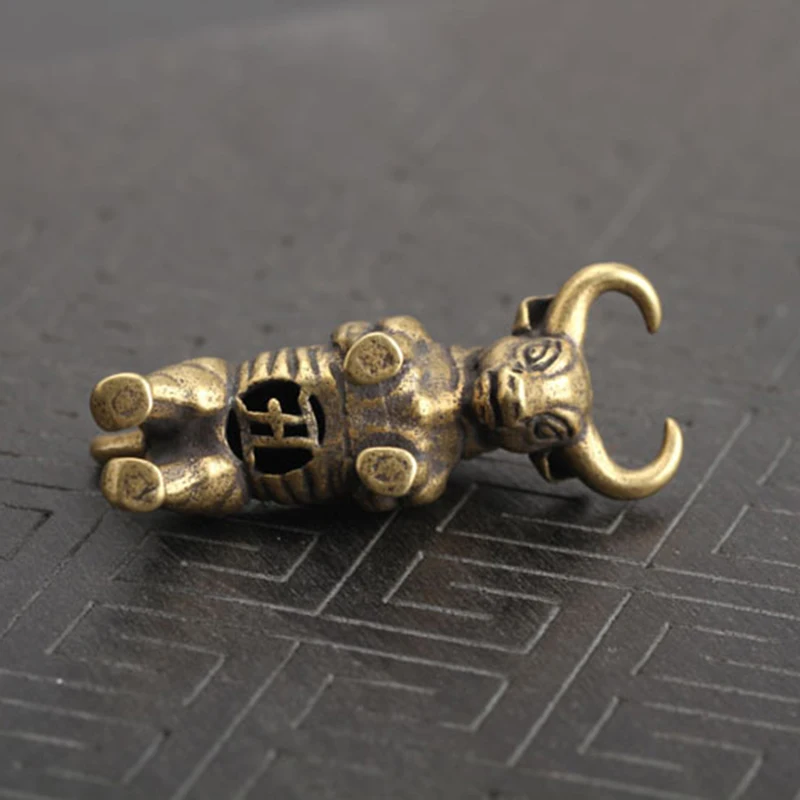 Wall Street Brass Bull Mini Animals Statue Handmade Home Decor Ornaments Crafts Copper Miniatures Figurines Desk Decoration Gift