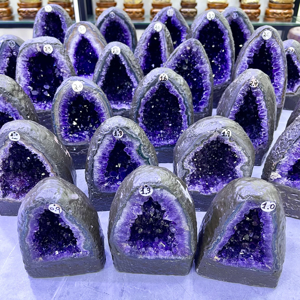 Natural Amethyst Geode Hole Quartz Cluster Crystal Specimen Energy Healing Thunder Egg Degaussing Charge Energy