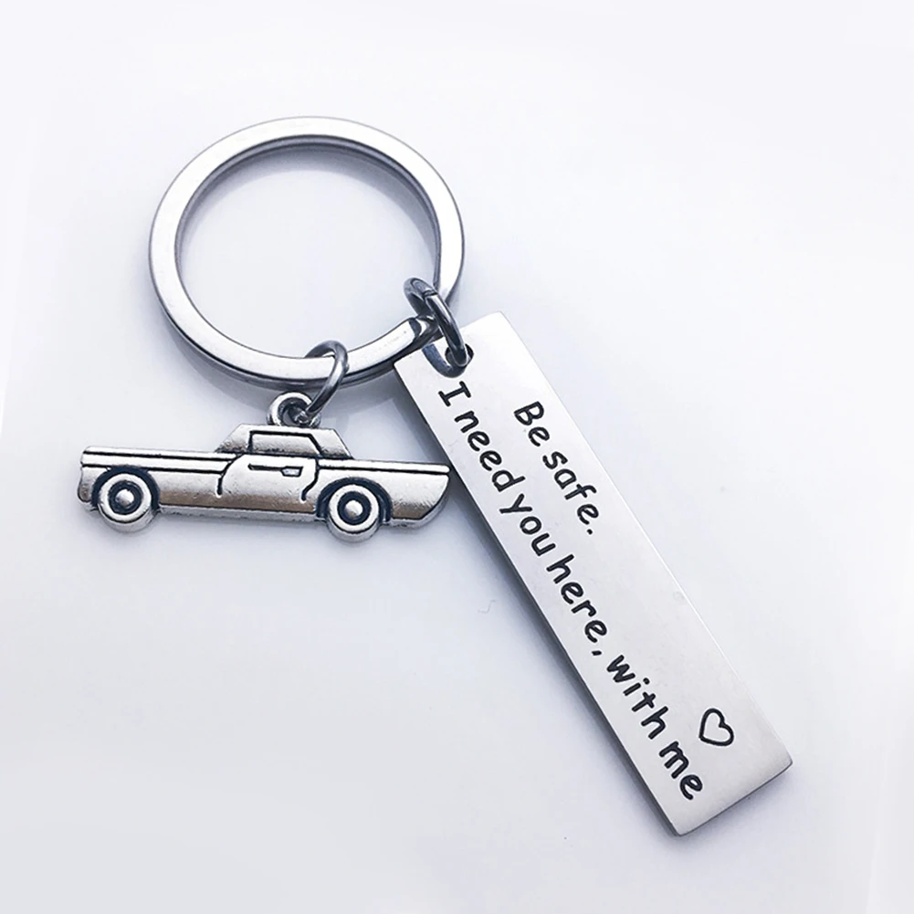 Fashion Keychain Engraved Drive Safe I Love You Keyring Gift for Couples Girlfriend Boyfriends Key Chain Rings Key Holder Gifts