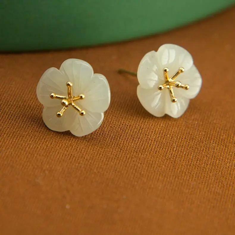 SNew silver Hetian white Chalcedony plum earrings small craftsmanship niche design fairy fresh and lovely women\'s brand jewelry