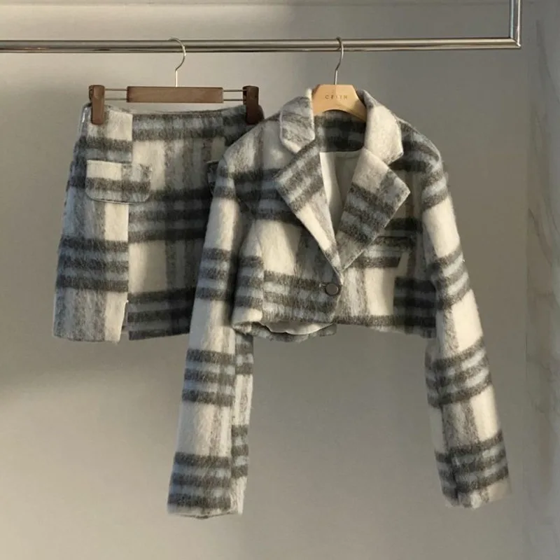 2022 frühjahr Weiblichen Plaid Woolen Anzug Zwei Stück Sets Hohe Taille Mini Rock Saison Wolle-mischungen Kurze Jacke Oberbekleidung Streetwear