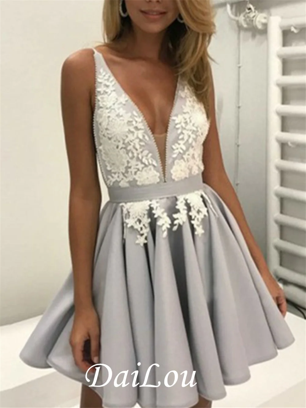 A-Line Sleeveless Appliques Deep V-Neck Short/Mini Silver Satin Backless Homecoming Dress 2022