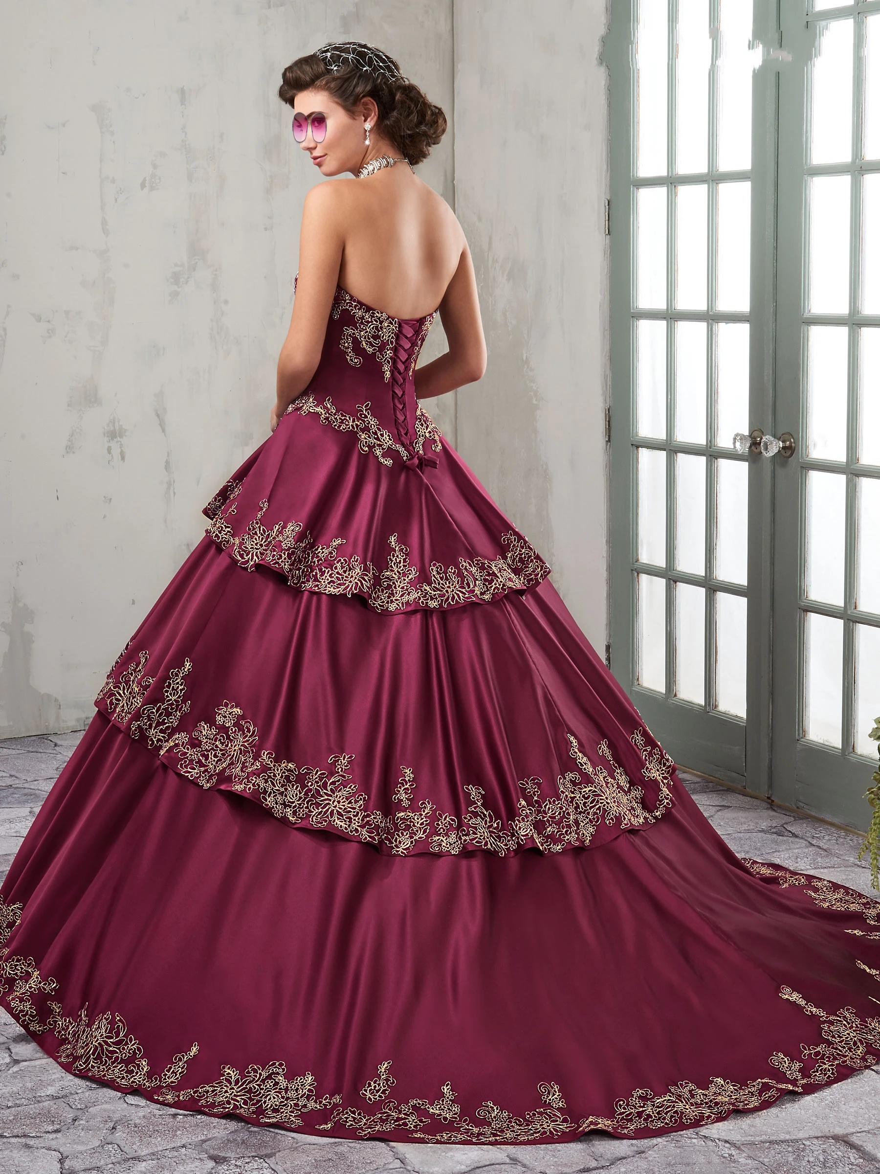 Vestidos de quinceañera Burdeos para fiesta de graduación, vestido de baile de encaje con hombros descubiertos, apliques, vestido de quinceañera de satén Vintage de talla grande