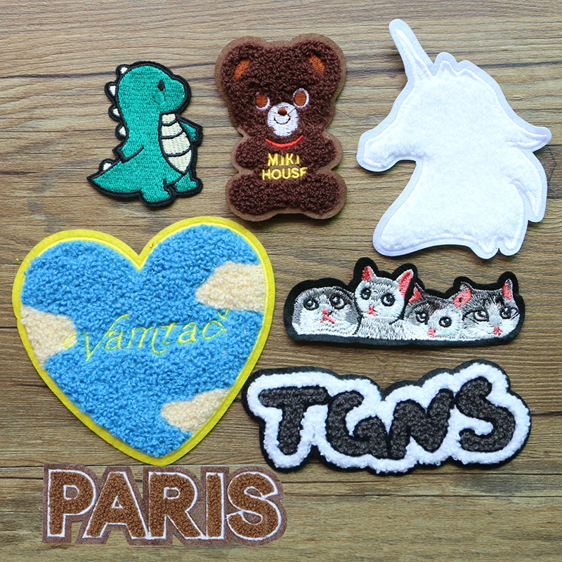 

Unicorn Bear Heart-shaped Dinosaur Chenille Icon Towel Embroidery Applique Patches for Clothing DIY Sew up Badge on the Backpack