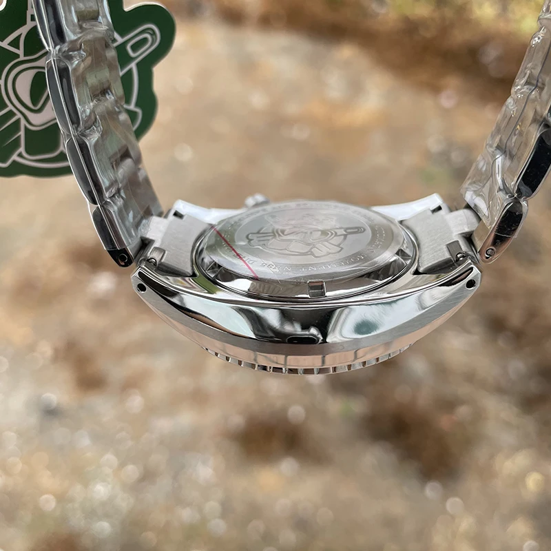 Steeldive Mens 다이버 시계 남자 자동 시계 기계식 손목 시계 20Bar 방수 C3 빛나는 NH35 사파이어 세라믹 베젤