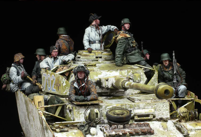 Figura modelo GK 1/35 de resina, Conjunto grande (13 Figuras y accesorios), sin tanque, kit sin montar y sin pintar