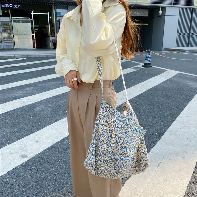

Small floral canvas bag student portable environmental protection bag FLOWER shoulder bag wholesale polyester shopping bag