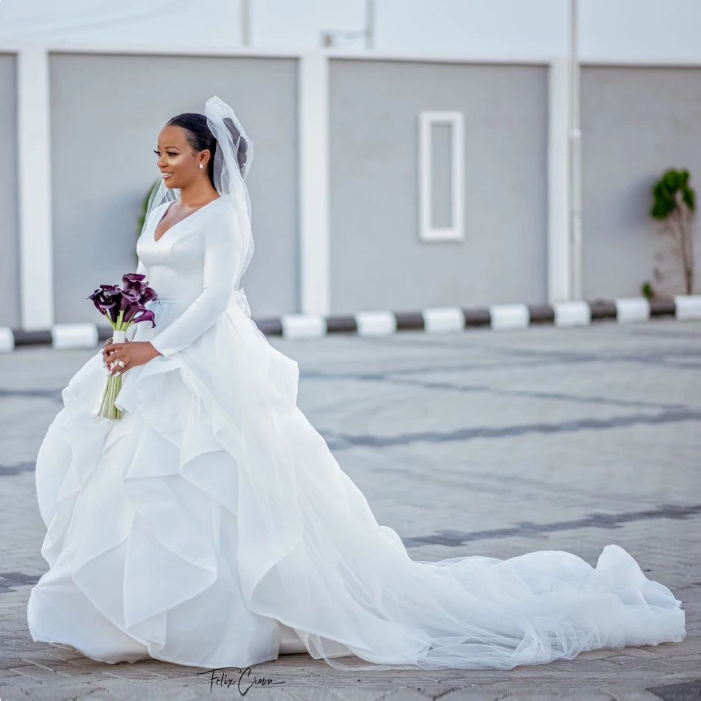 Bellanaija-vestidos de boda de manga larga, satén, cuello en V, de Organza, talla grande, Sudáfrica, Aso, Ebi, 2021