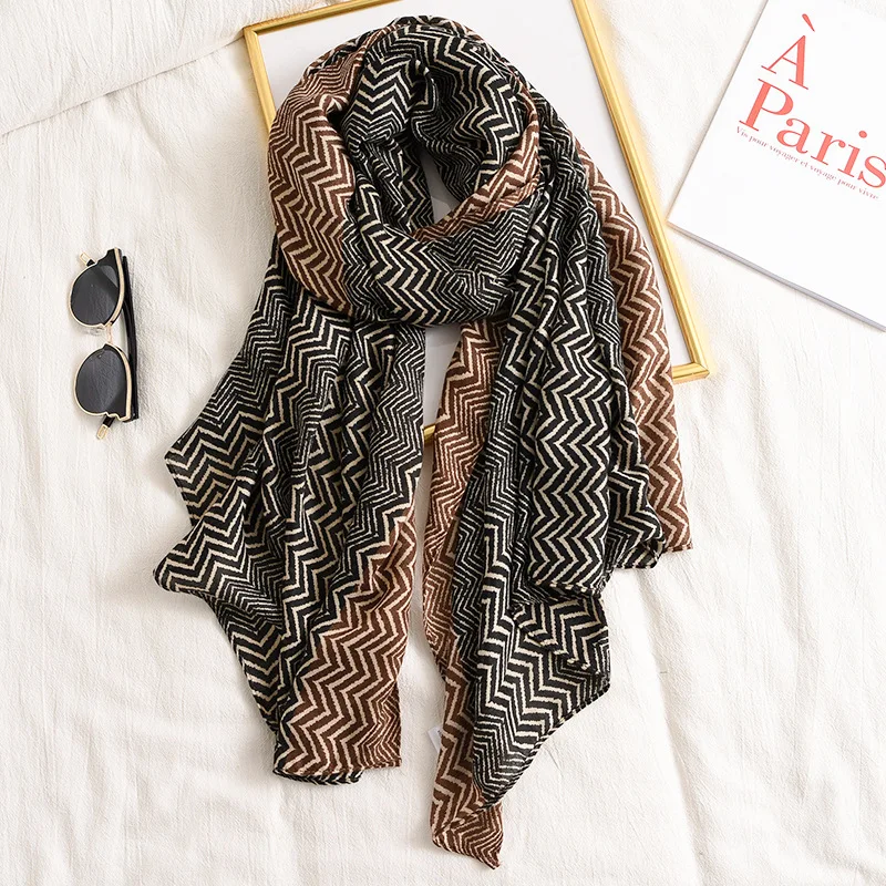 2024 Soft Linen Cotton Scarf Shawls Women Luxury Premium Foulard Femme Long Spotted leopard print Tassel Scarfs Scarves Echarpe