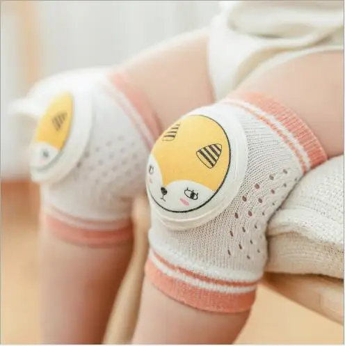 

New spring and summer hollow mesh crawling knit socks cartoon infant children baby socks knee pads