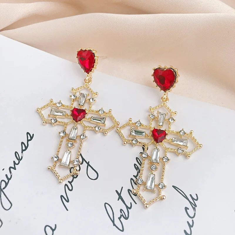 European Vintage Baroque Hollow Cross Pendant Clip Earrings Statement Red Heart Rhinestone Cross Clip Earrings No Piercing Women