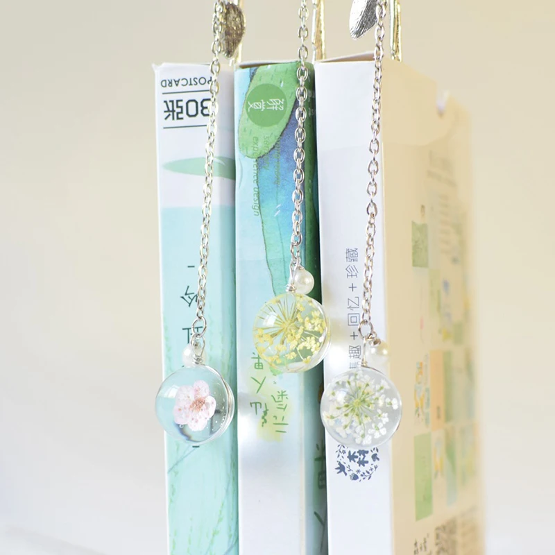 Crystal Pendant Bookmark Metal Leaves Chinese Style Bookmark Dried Flower Pendant Bookmark Gift Stationery For School 1PC