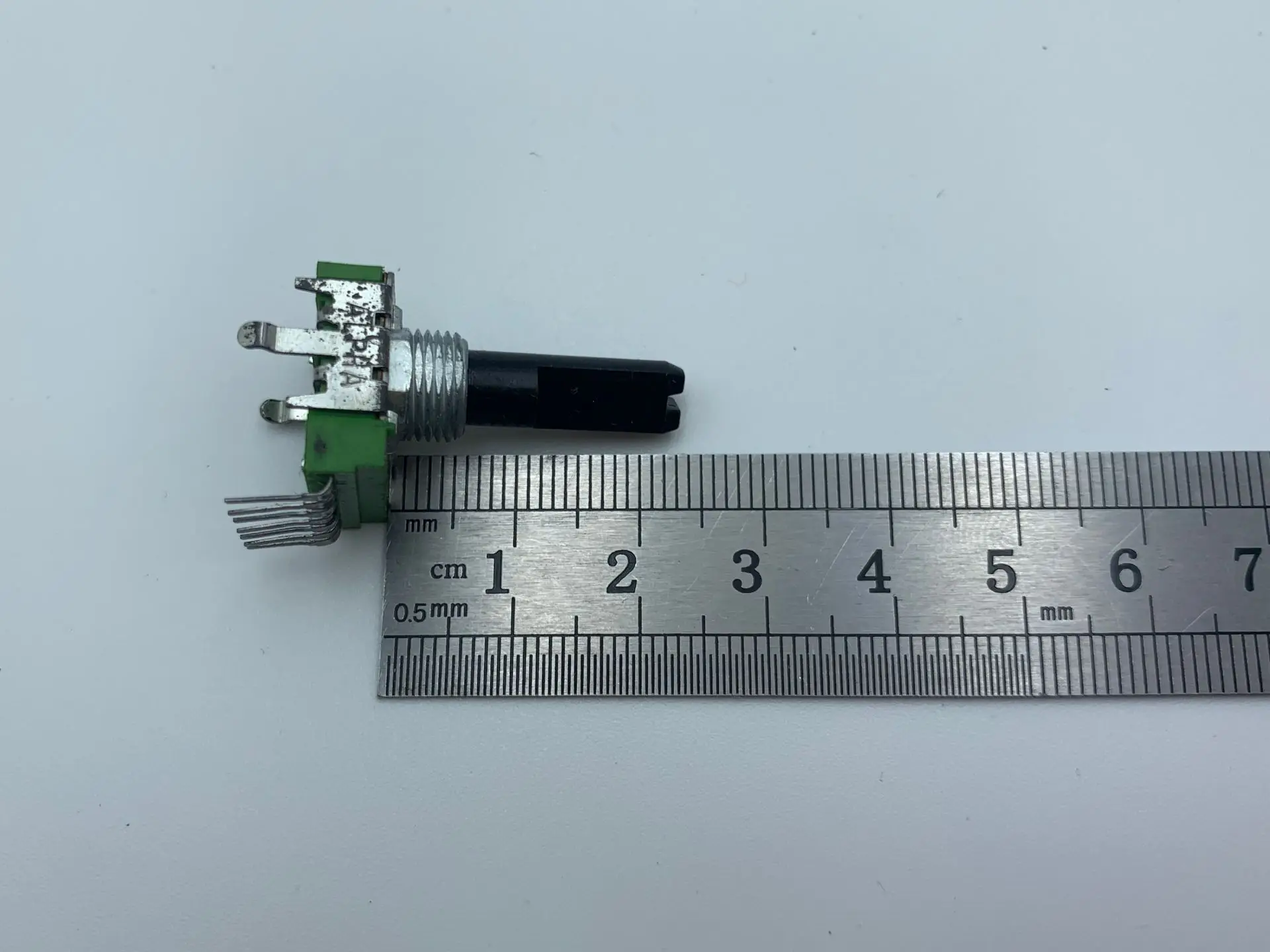 1 Buah Potensiometer Tipe RK14 Poros Ganda 23MM B50K