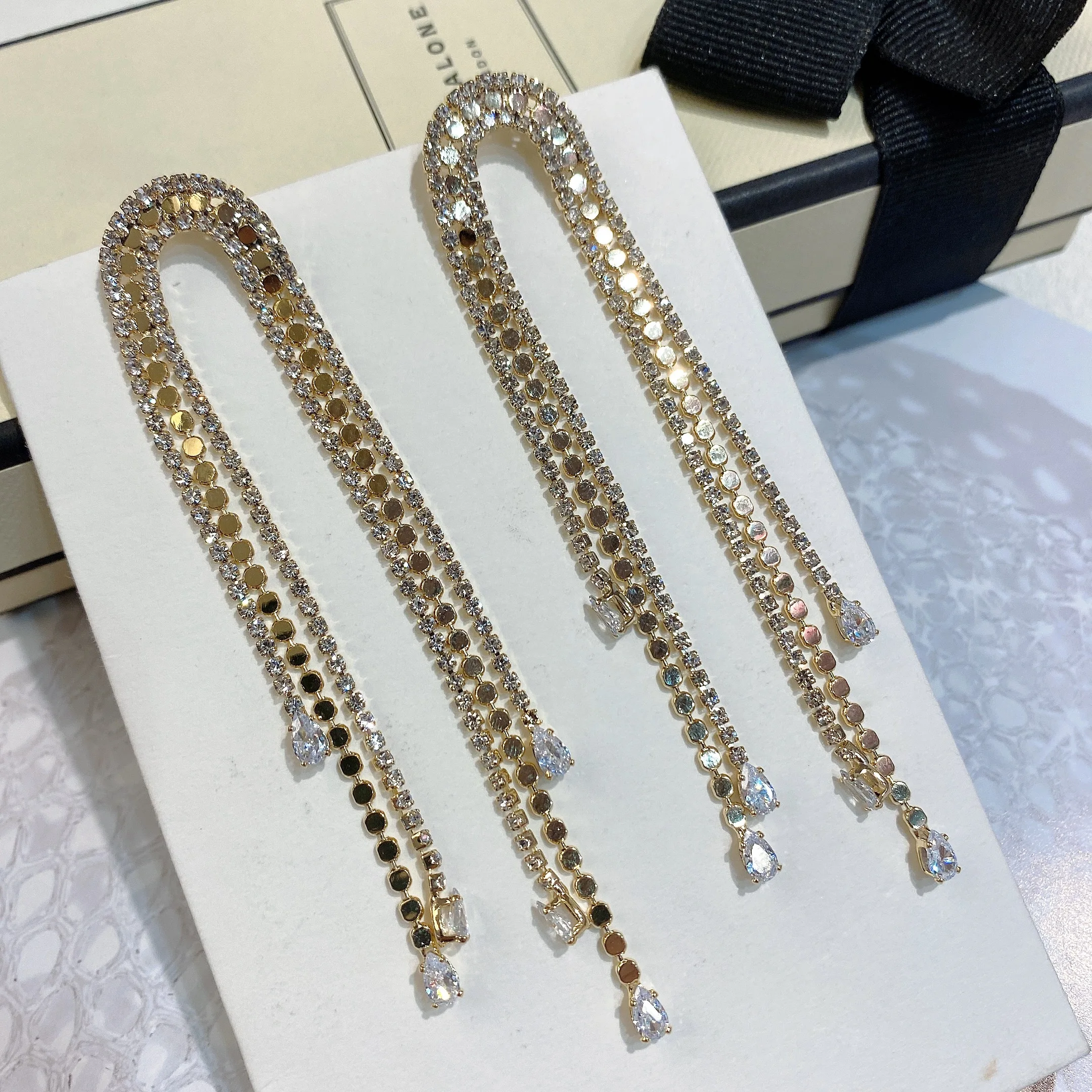 

Trendy Smart Women's Drop Earring Copper Zircon Tassels Design Long Earring Classical Minimalist Party Wedding Jewelry