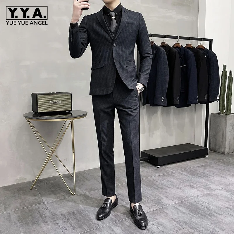 

Wedding Men Blazer 3 Pieces Set England Style Designer Casual Striped Slim Formal Jacket V-Neck Vest Straight Pants Set S-5XL