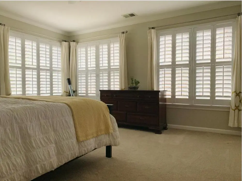 Custom Basswood Plantation Shutters  Wooden Blinds Solid Wood Shutter Louver PS207