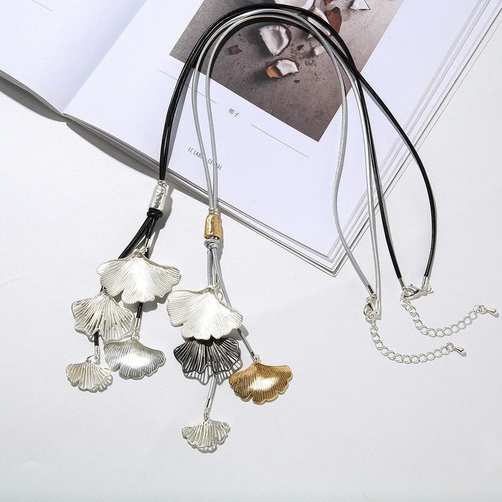 Long Necklace for Women Vintage Antique Ginkgo Biloba Leaves Statement Accessories Women\'s Pendants Trendy Suspension Decoration