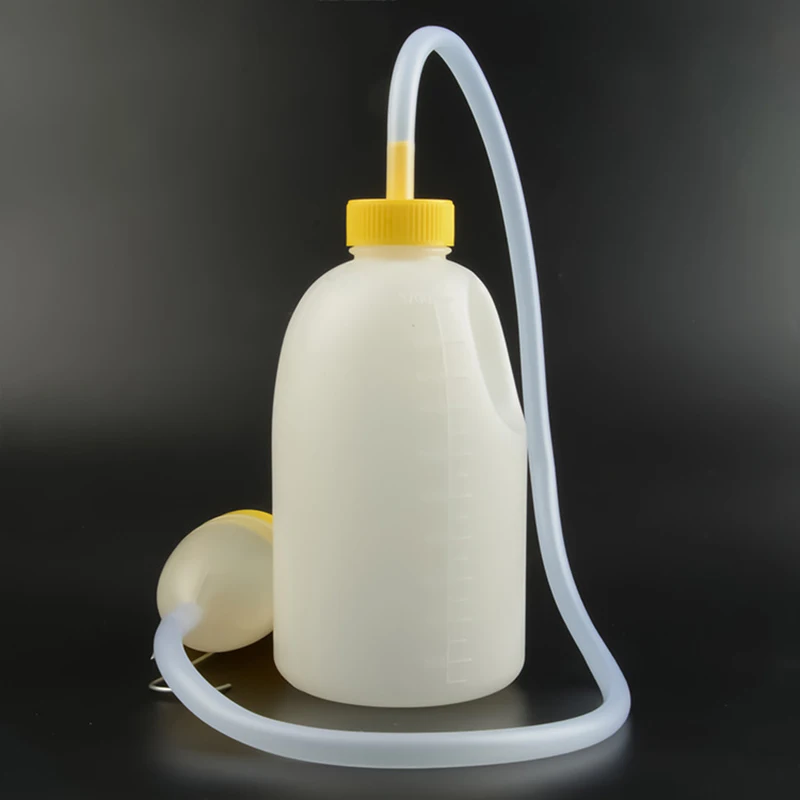 Male night pot elderly bedridden catheter thicker capped odor-proof large capacity urine pot 1700ml 1 m long pipe b0147